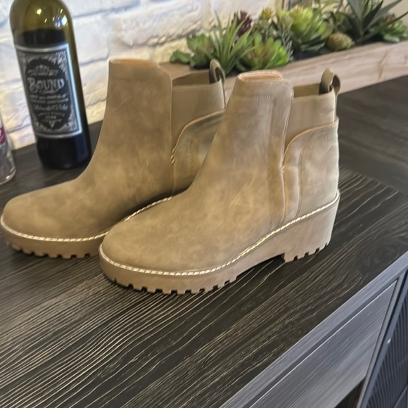 Dolce Vita Shoes - Women's Dolce Vita Chelsea boots